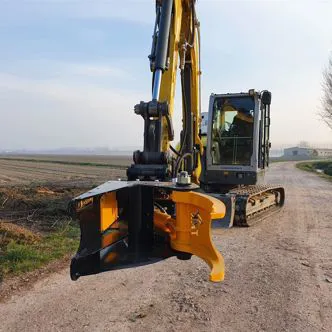 la Cesoia TMK 300 presenta una lama utilizzata per taglio Arbusto in sicurezza, fino ad un diametro di 30 cm.